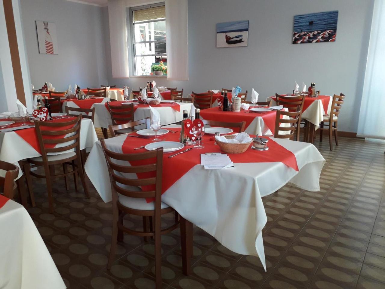 Hotel Lora Ρίμινι Εξωτερικό φωτογραφία